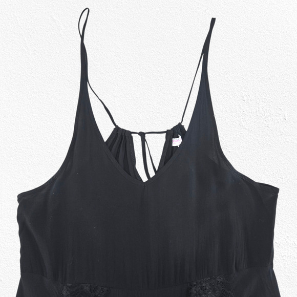 Free People Intimately Black Lace Slip Nightgown V-Neck Chemise Size Medium - Picture 4 of 11